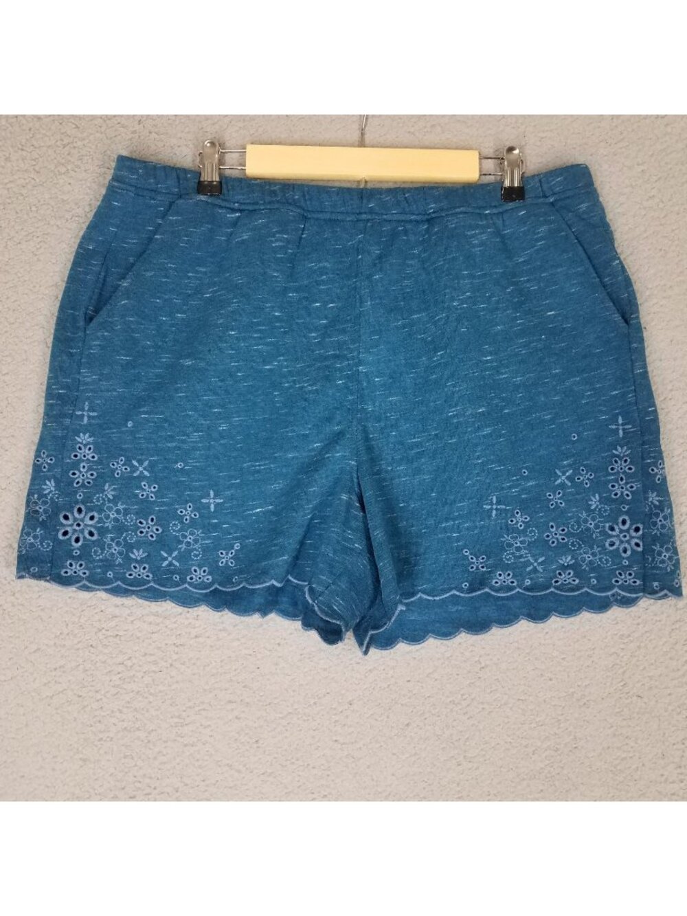 NEW Torrid Fleece Shorts Womens 1/ 1X Super Soft High Rise Floral Lounge Comfort